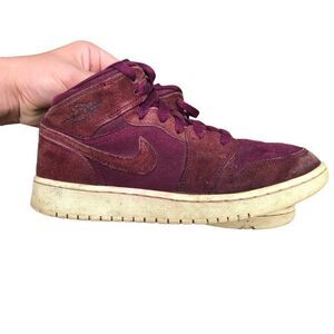 NIKE Air Jordan 1 Retro Mid GS 'Bordeaux' Size 5